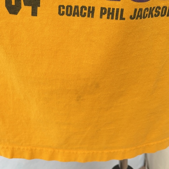 2001 World Champion LA Lakers Back to Back T-Shirt - Picture 10 of 12